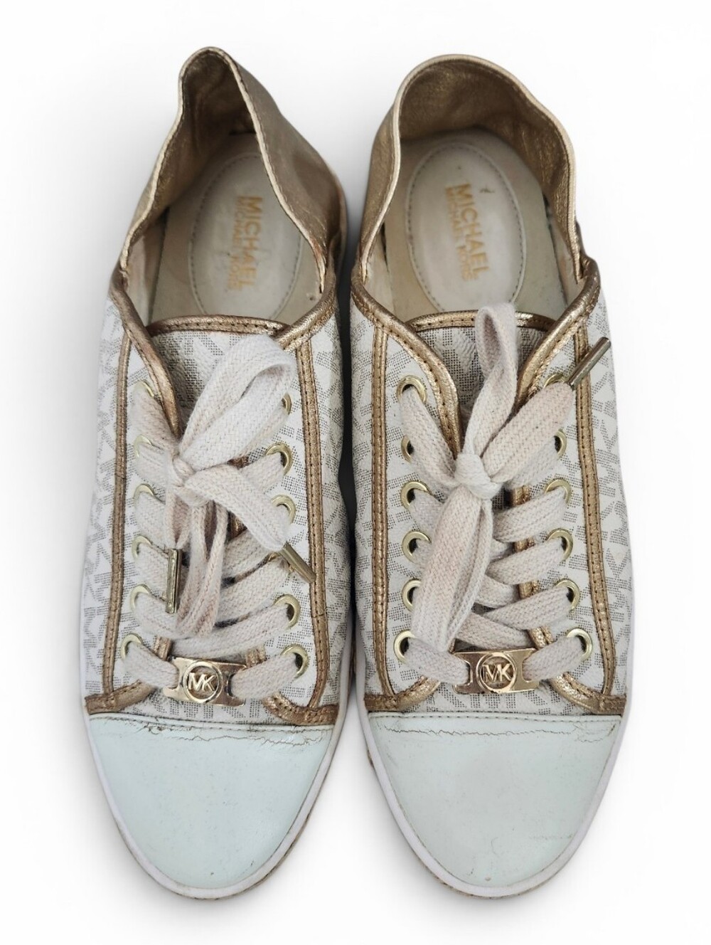 😻 3/$30 Size 7.5 Michael Kors Sneakers - Picture 2 of 9